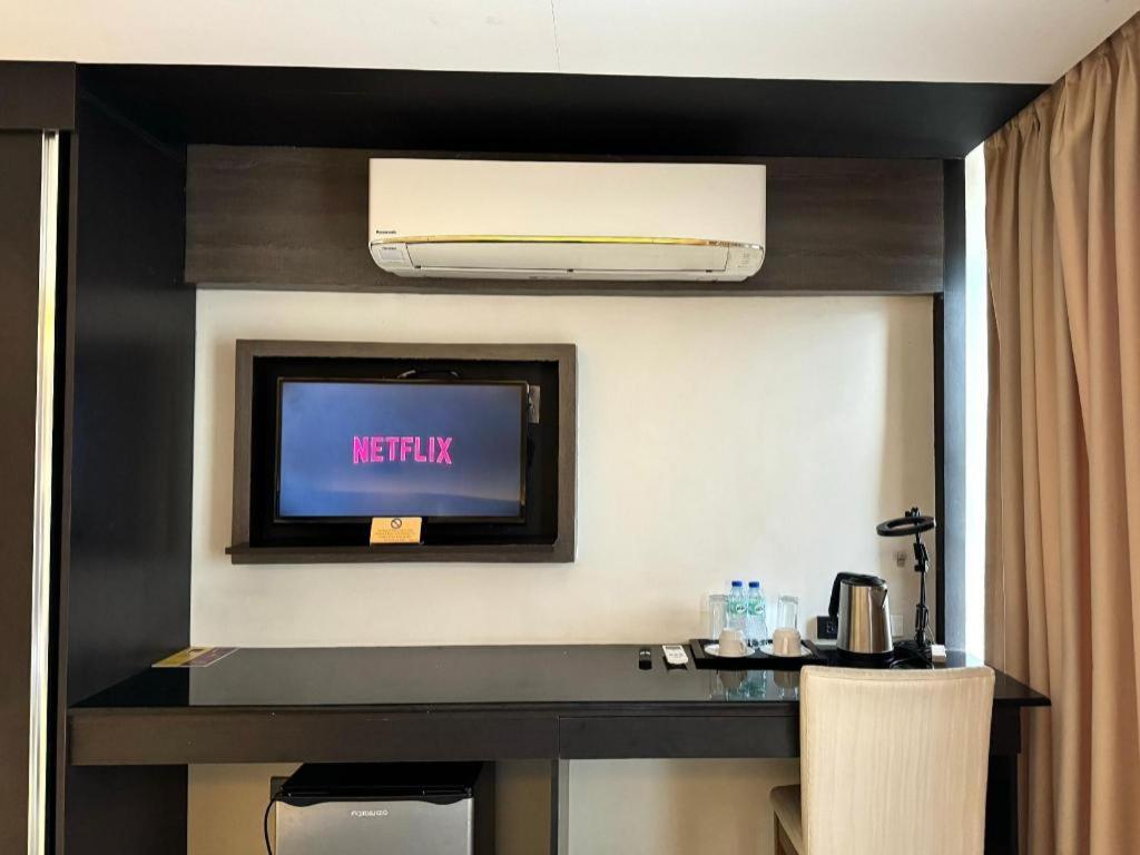 Home Crest Hotel Davao City Extérieur photo